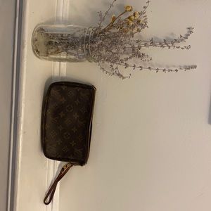Louis Vuitton clutch/wrist bag